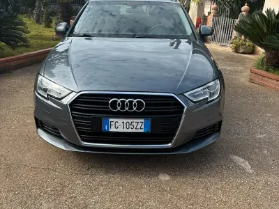 Usata Audi A3 116 CV (85 kW) 2017 Grigio Berlina