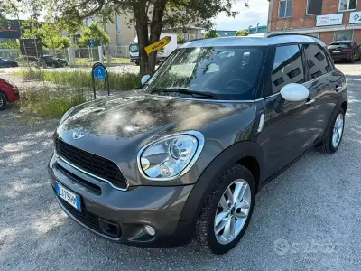 Usata Mini Countryman 143 CV (105 kW) 2011 Marrone SUV