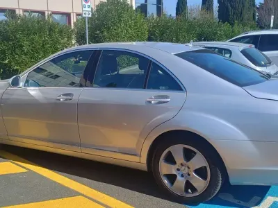 Usado Mercedes S320 204 CV (150 kW) 2006 Plateado Berlina