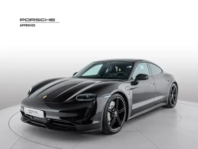Usata Porsche Taycan 4S Performance Package 22 kW (30 CV) 2023 Nero jet metallizzato Berlina