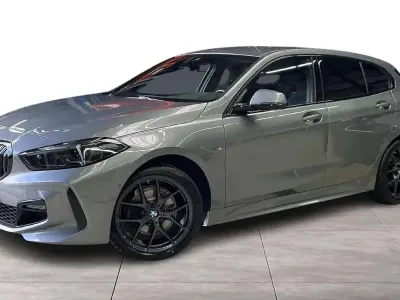 Usata BMW 118 Shadowline 136 CV (100 kW) 2023 Grigio Berlina