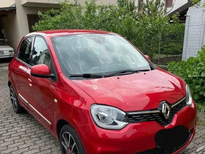 Usata Renault Twingo SE 65 CV (47 kW) 2021 Giallo Utilitaria