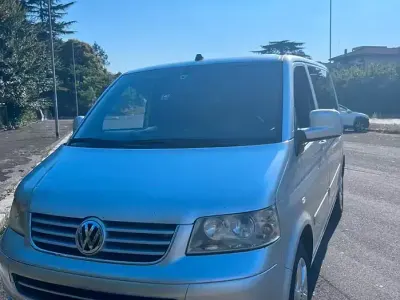 Usata VW Multivan Highline 174 CV (127 kW) 2003 Marrone Monovolume