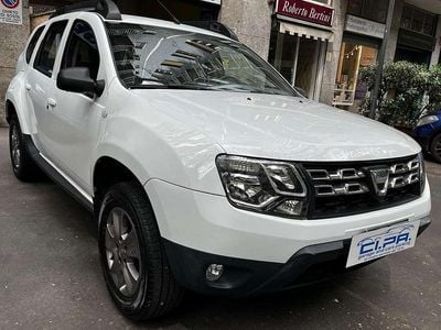 Usata Dacia Duster Lauréate 114 CV (83 kW) 2017 Bianco SUV