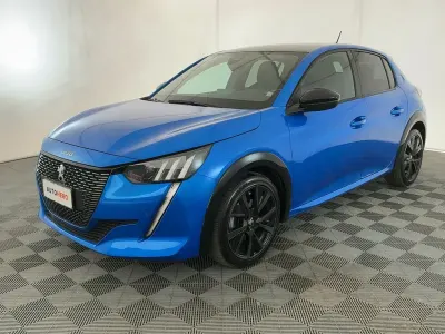 Usata Peugeot 208 GT 101 CV (74 kW) 2023 Blu Utilitaria