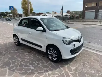 Begagnad Renault Twingo 69 HK (50 kW) 2016 Vit Halvkombi