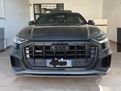 Usata Audi Q8 S-Line 231 CV (169 kW) 2020 Grigio SUV