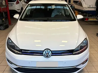 Usata VW Golf VII Business 131 CV (96 kW) 2019 Bianco Berlina