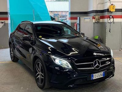 Mercedes GLA220