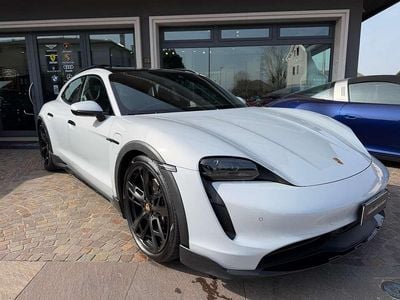 Usata Porsche Taycan Cross Turismo 139 kW (190 CV) 2022 Bianco ghiaccio metallizzato Station wagon