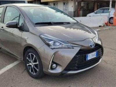 usata Toyota Yaris 1.5 1.5h Trend Grey Edition my18