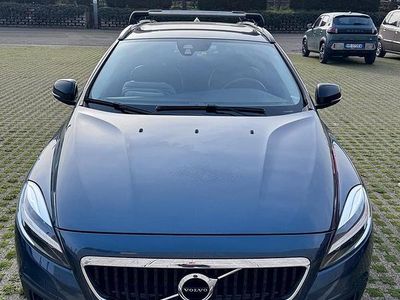 Usata Volvo V40 CC Plus 120 CV (88 kW) 2017 Blu Station wagon