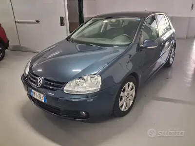 Usata VW Golf V 140 CV (102 kW) 2006 Bluazzurro Utilitaria
