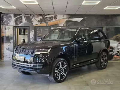 Usata Land Rover Range Rover HSE 530 CV (389 kW) 2023 Nero SUV