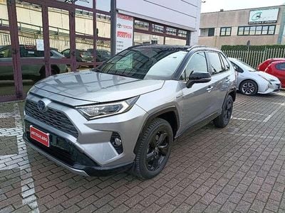 Usata Toyota RAV4 Hybrid Style 218 CV (160 kW) 2022 Argento SUV