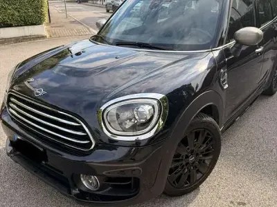 Usata Mini Cooper Countryman Business 136 CV (100 kW) 2019 Blu/azzurro SUV
