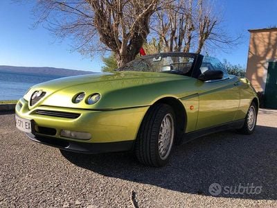 Usata Alfa Romeo Spider 150 CV (110 kW) 1996 Verde Cabrio