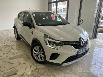 Usata Renault Captur Zen 95 CV (69 kW) 2020 SUV