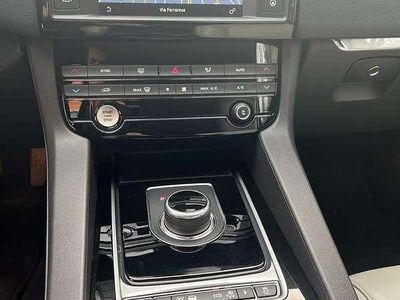 Usata Jaguar F-Pace 179 CV (131 kW) 2016 Blu/azzurro SUV