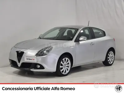 Usata Alfa Romeo Giulietta Super 120 CV (88 kW) 2017 Grigio Utilitaria