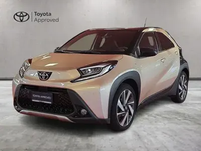 Second-hand Toyota Aygo X Lounge 72 CP (52 kW) 2022 Gri SUV