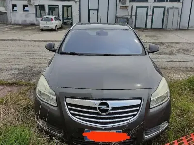 Usata Opel Insignia 131 CV (96 kW) 2010 Grigio Station wagon