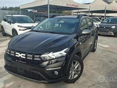 Nero Usata 2023 Dacia Sandero Stepway Berlina | 14.500 € (Buon prezzo)