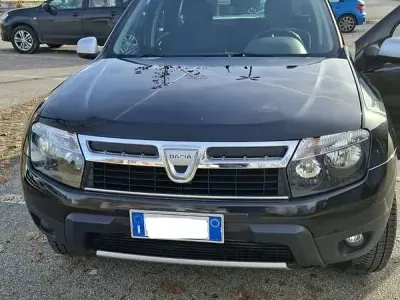 Usata Dacia Duster Lauréate 110 CV (80 kW) 2011 SUV