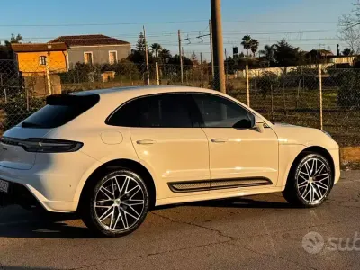 Usata Porsche Macan 265 CV (194 kW) 2023 Bianco SUV