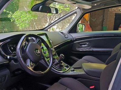 Bianco Usata 2016 Renault Espace Zen Monovolume | 10.500 € (Molto cara)