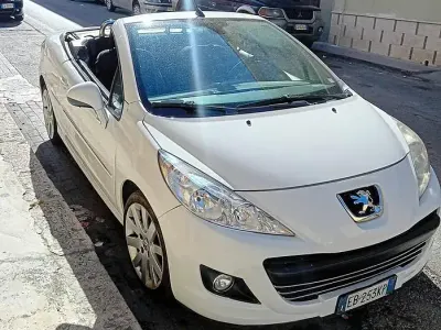 Usata Peugeot 207 CC 112 CV (82 kW) 2010 Cabrio