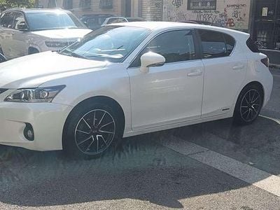 Usata 2013 Lexus CT200h Sport Line Berlina | 9600 €
