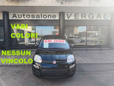 Nuova Fiat Panda Icon 65 CV (47 kW) 2025 Nero Utilitaria