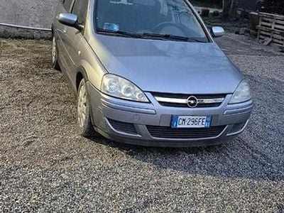 Usata Opel Corsa 69 CV (50 kW) 2004 Utilitaria