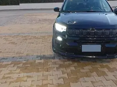 Begagnad Jeep Compass