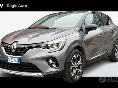 Usata Renault Captur Techno 145 CV (106 kW) 2023 Grigio scuro SUV