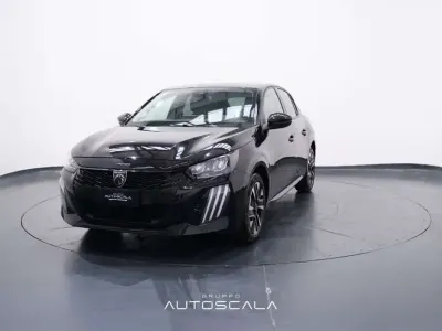 Usata Peugeot 208 Allure 101 CV (74 kW) 2025 Nero perla Utilitaria
