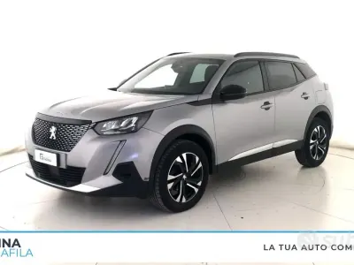 Usata Peugeot 2008 Allure 102 CV (75 kW) 2023 Grigio artense SUV
