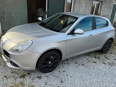Gebraucht Alfa Romeo Giulietta 140 PS (102 kW) 2011 Grau Kleinwagen