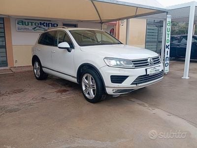 Usata VW Touareg 262 CV (192 kW) 2015 Bianco SUV
