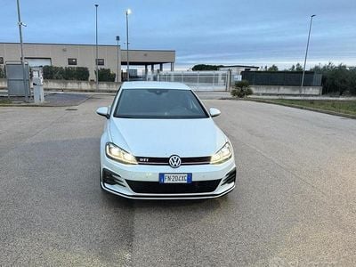 Usata VW Golf VII GTI 230 CV (169 kW) 2017 Berlina
