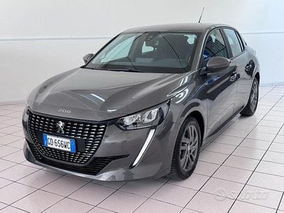 Usata Peugeot 208 Allure 101 CV (74 kW) 2021 Grigio Utilitaria