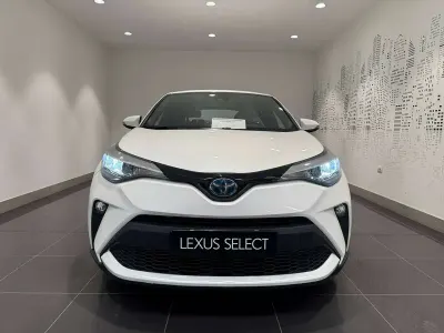 Usata Toyota C-HR Active 98 CV (72 kW) 2023 Solid white SUV