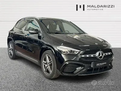 Usata Mercedes GLA180 Advanced Plus 116 CV (85 kW) 2024 Nero SUV