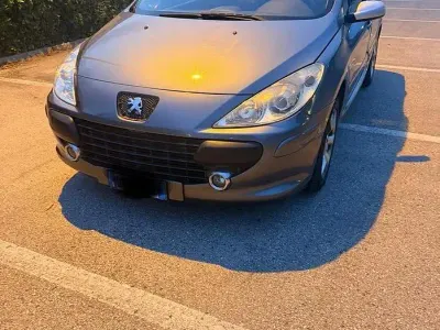 Usata Peugeot 307 90 CV (66 kW) 2007 Grigio Utilitaria