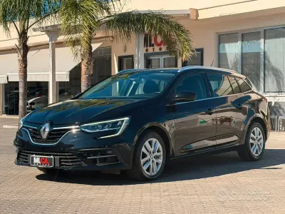 Usata Renault Mégane GrandTour Business 116 CV (85 kW) 2022 Nero Station wagon