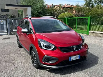 Usata Honda Jazz Executive 109 CV (80 kW) 2022 Rosso Utilitaria