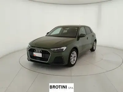 Usata Audi A1 Sportback Advanced 116 CV (85 kW) 2025 Verde metallizzato Utilitaria