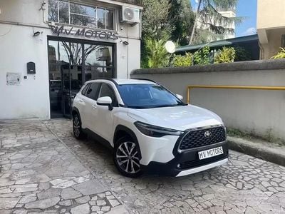 Usata Toyota Corolla Cross Trend 140 CV (102 kW) 2024 Bianco SUV