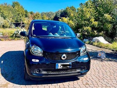 Nero Usata 2019 Smart ForFour Utilitaria | 16.000 € (Molto cara)